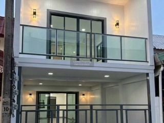 For sale 2 bedrooms townhouse in Pak Kret, Nonthaburi