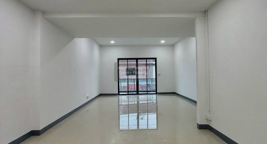 For sale 2 bedrooms townhouse in Pak Kret, Nonthaburi