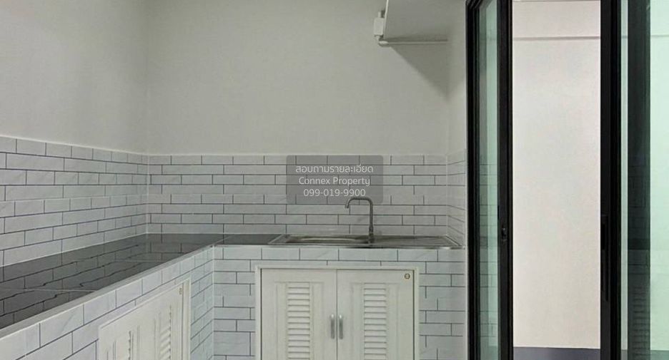 For sale 2 bedrooms townhouse in Pak Kret, Nonthaburi