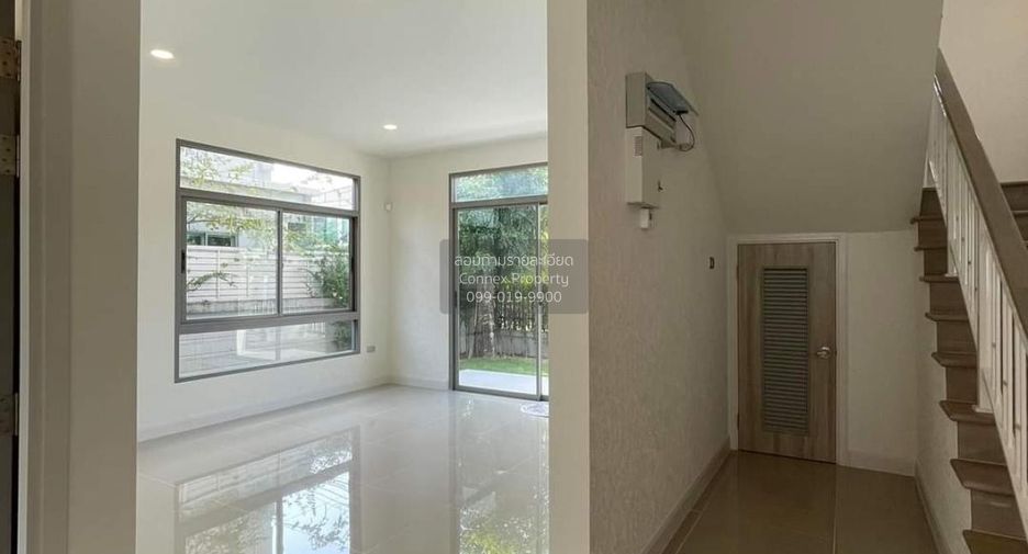 For sale 4 bedrooms house in Lat Krabang, Bangkok