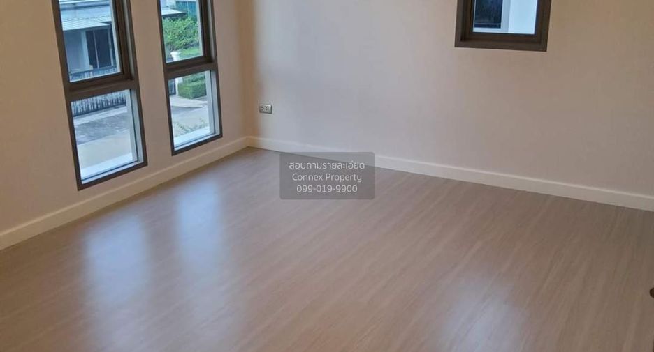 For sale 4 bedrooms house in Lat Krabang, Bangkok