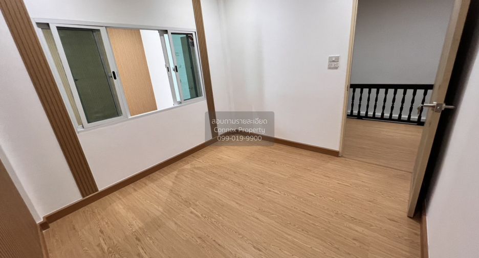 Reihenhaus zum Kauf mit 3 Zimmer in Bangkok Noi, Bangkok