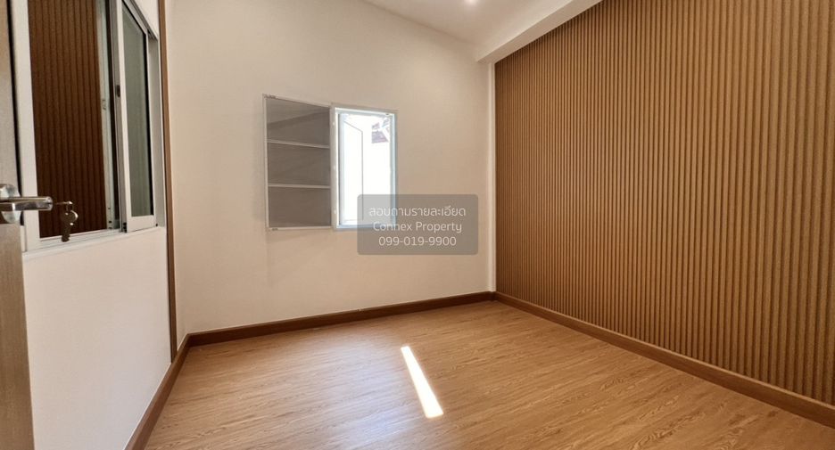 Reihenhaus zum Kauf mit 3 Zimmer in Bangkok Noi, Bangkok