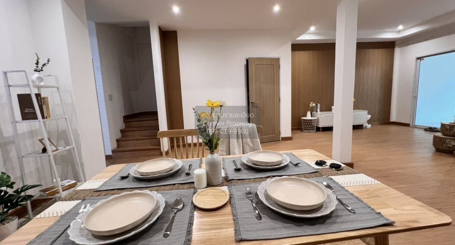 Reihenhaus zum Kauf mit 3 Zimmer in Bangkok Noi, Bangkok