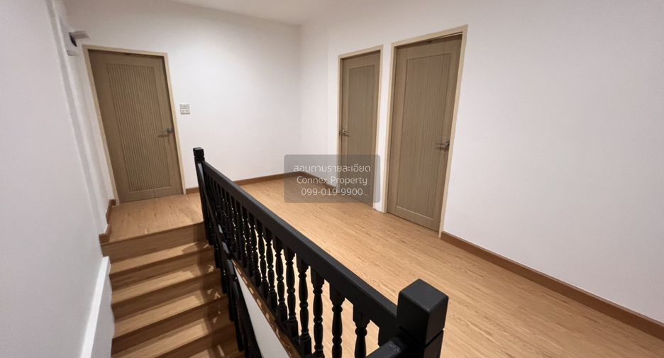 Reihenhaus zum Kauf mit 3 Zimmer in Bangkok Noi, Bangkok
