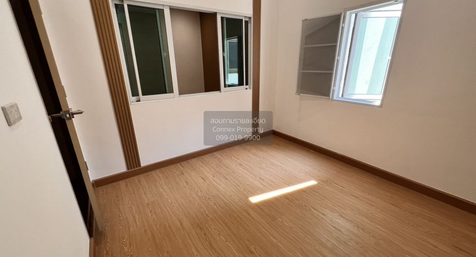 Reihenhaus zum Kauf mit 3 Zimmer in Bangkok Noi, Bangkok