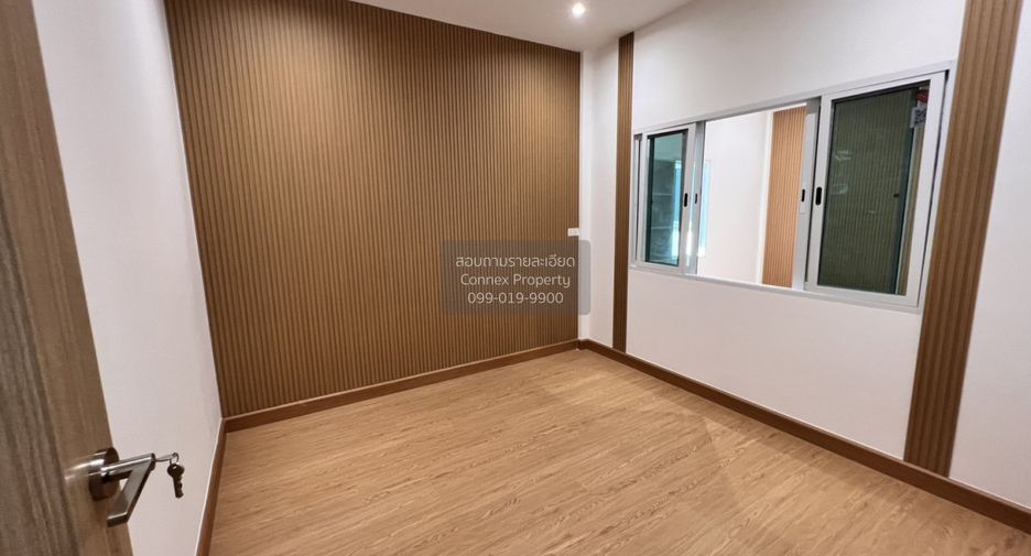 Reihenhaus zum Kauf mit 3 Zimmer in Bangkok Noi, Bangkok