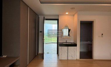 À vendre 3 chambres condo à Bang Sao Thong, Samut Prakan