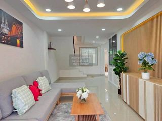Casa adosada en venta de 4 habitaciones en Bang Yai, Nonthaburi