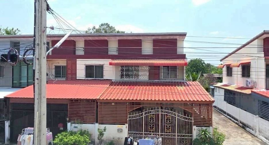Casa adosada en venta de 4 habitaciones en Bang Yai, Nonthaburi