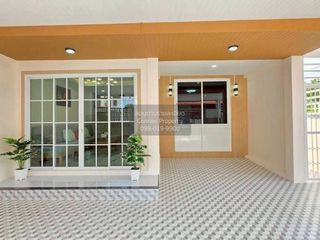 Casa adosada en venta de 4 habitaciones en Bang Yai, Nonthaburi