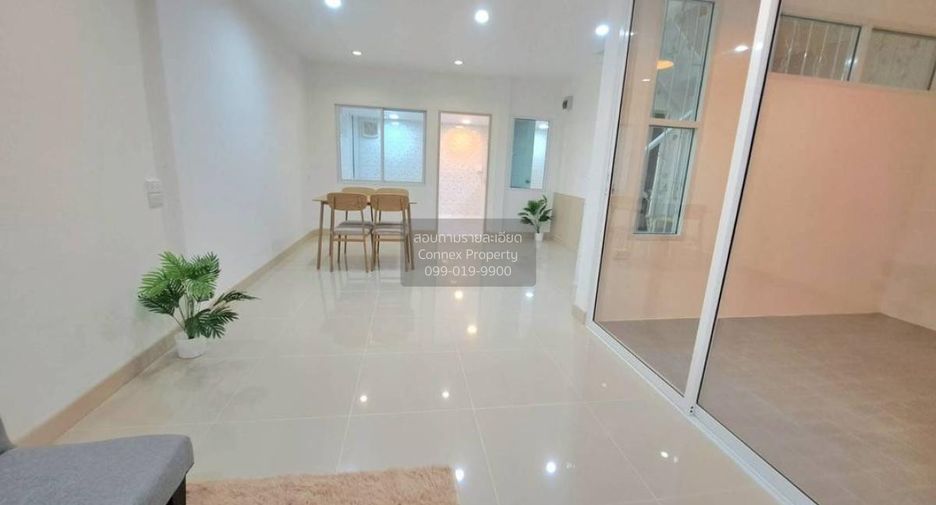 À vendre 4 chambres maison de ville à Bang Bua Thong, Nonthaburi