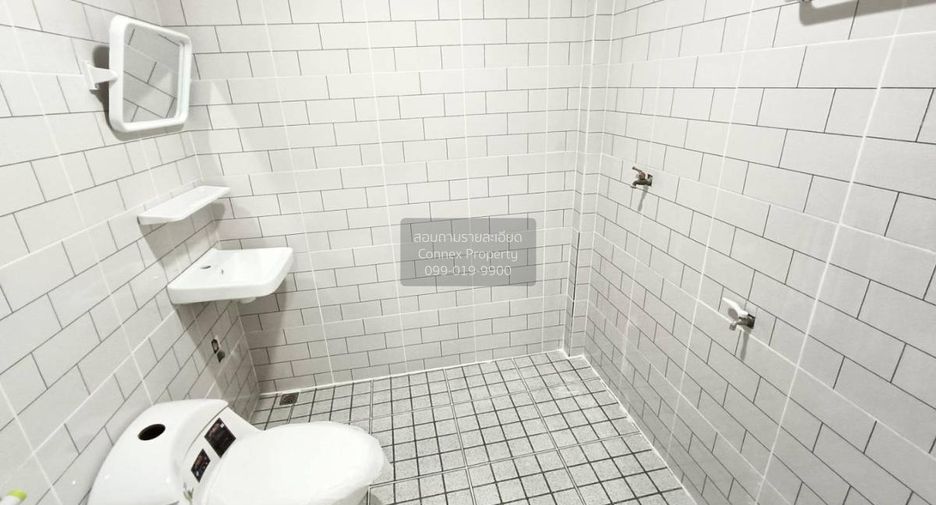 For sale 4 bedrooms townhouse in Bang Bua Thong, Nonthaburi