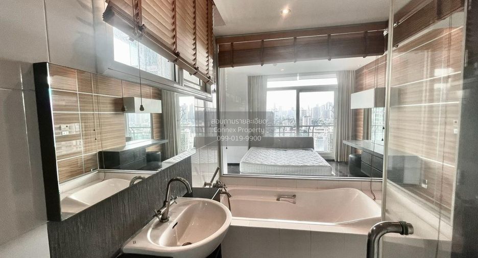 For sale 3 bedrooms condo in Watthana, Bangkok