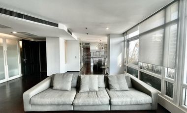 For sale 3 bedrooms condo in Watthana, Bangkok