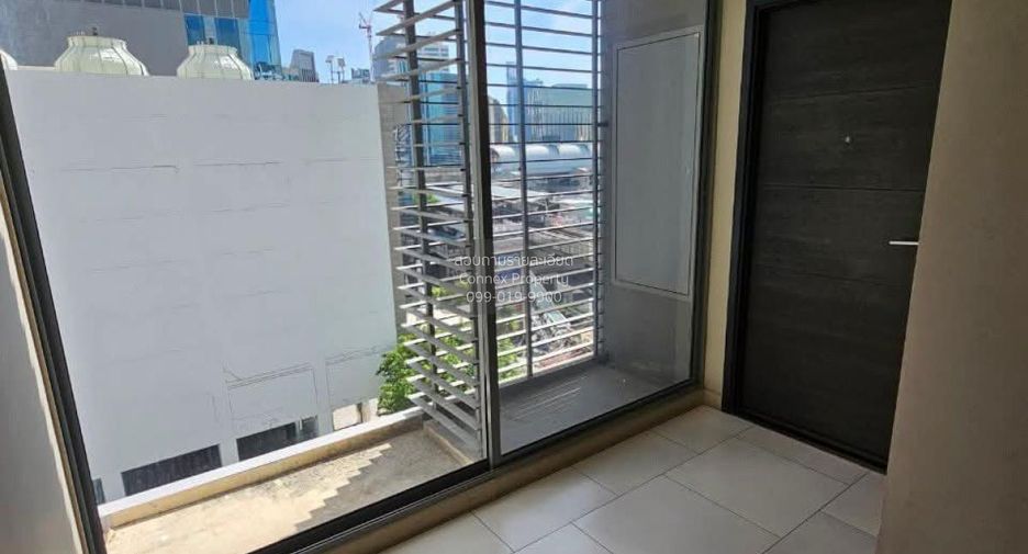 For sale 2 ベッドルーム condo in Bang Rak, Bangkok