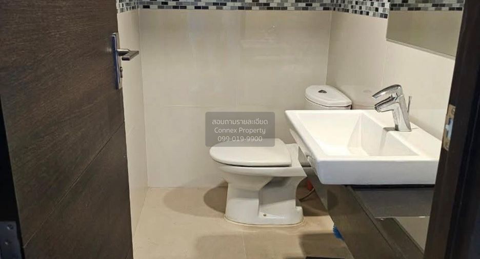 For sale 2 ベッドルーム condo in Bang Rak, Bangkok