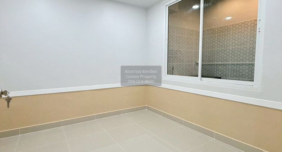 Reihenhaus zum Kauf mit 2 Zimmer in Bang Bua Thong, Nonthaburi