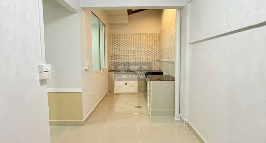Reihenhaus zum Kauf mit 2 Zimmer in Bang Bua Thong, Nonthaburi