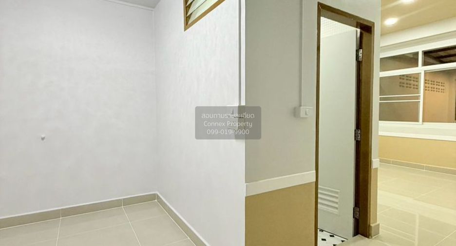 Reihenhaus zum Kauf mit 2 Zimmer in Bang Bua Thong, Nonthaburi