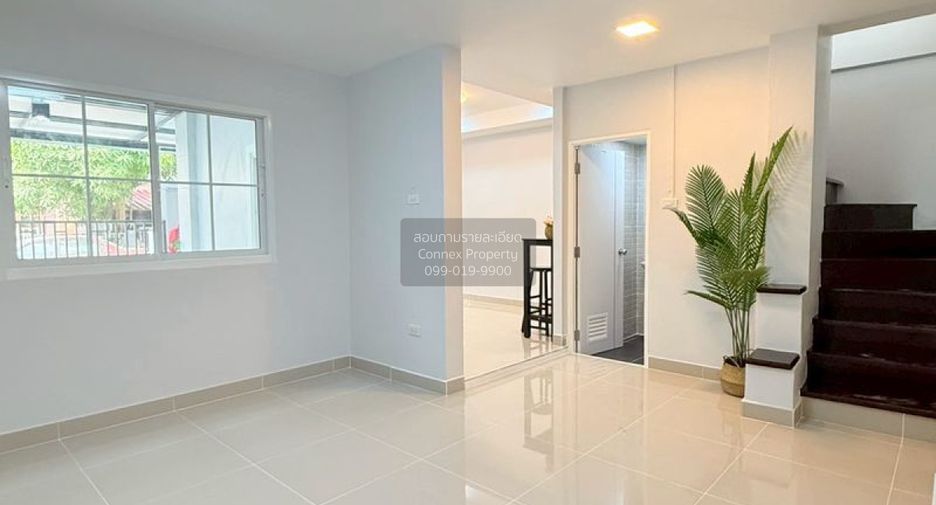 For sale 3 bedrooms townhouse in Mueang Nonthaburi, Nonthaburi