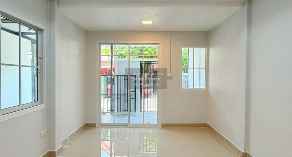 For sale 3 bedrooms townhouse in Mueang Nonthaburi, Nonthaburi