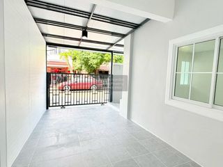 For sale 3 bedrooms townhouse in Mueang Nonthaburi, Nonthaburi