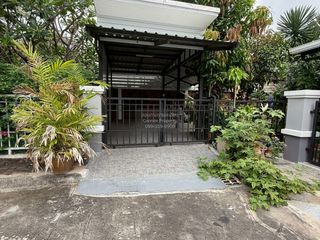 Haus zum Kauf mit 4 Zimmer in Nong Khaem, Bangkok