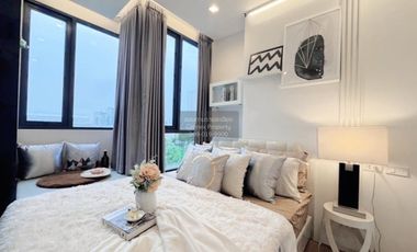 For sale 1 bed condo in Phra Khanong, Bangkok