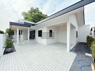 Casa en venta de 4 habitaciones en Min Buri, Bangkok
