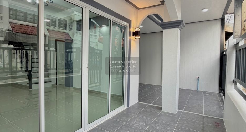 For sale 4 bedrooms townhouse in Mueang Nonthaburi, Nonthaburi