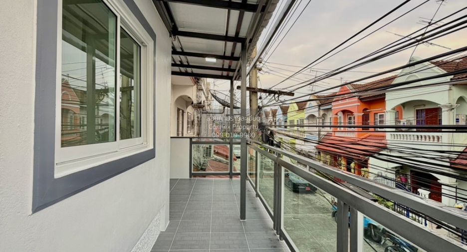 For sale 4 bedrooms townhouse in Mueang Nonthaburi, Nonthaburi