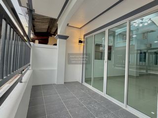 For sale 4 bedrooms townhouse in Mueang Nonthaburi, Nonthaburi