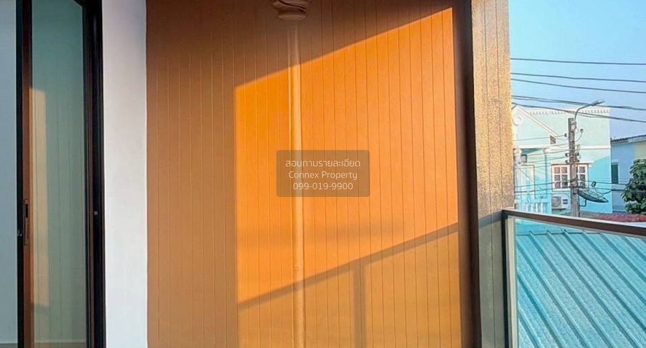 For sale 3 bedrooms townhouse in Mueang Nonthaburi, Nonthaburi