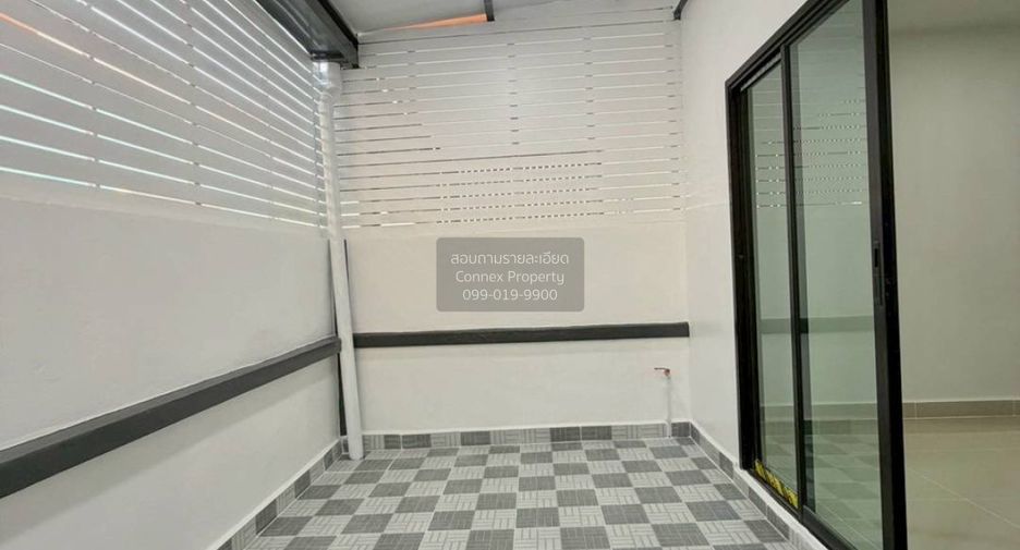 For sale 3 bedrooms townhouse in Mueang Nonthaburi, Nonthaburi