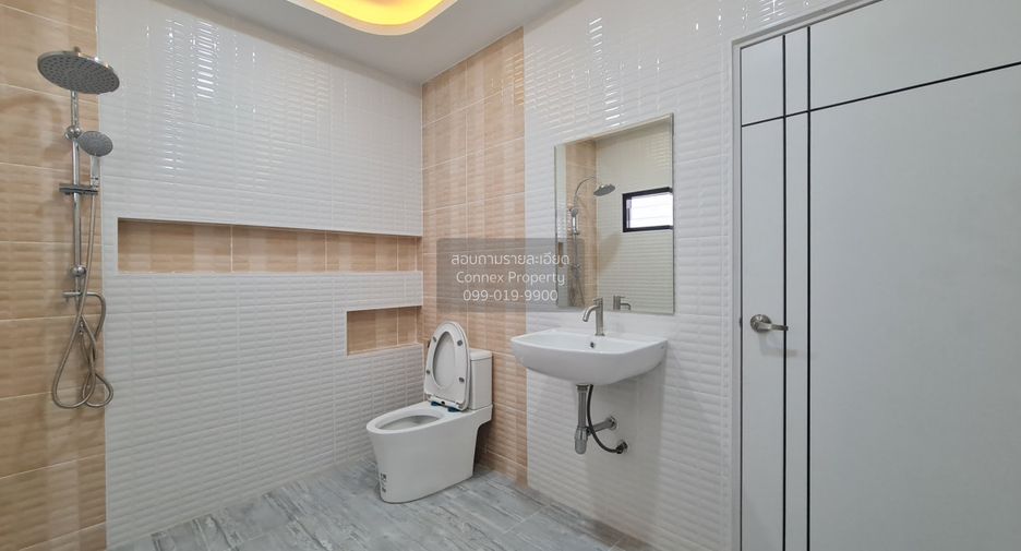 For sale 4 bedrooms house in Khlong Sam Wa, Bangkok
