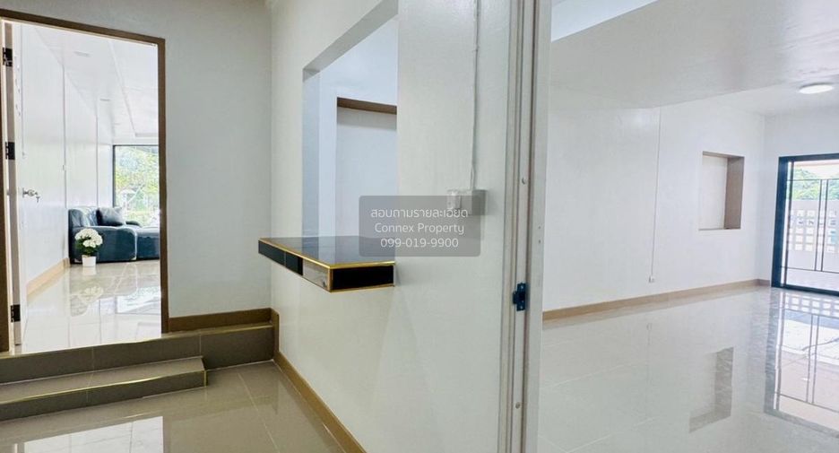 For sale 5 bedrooms townhouse in Bang Bua Thong, Nonthaburi