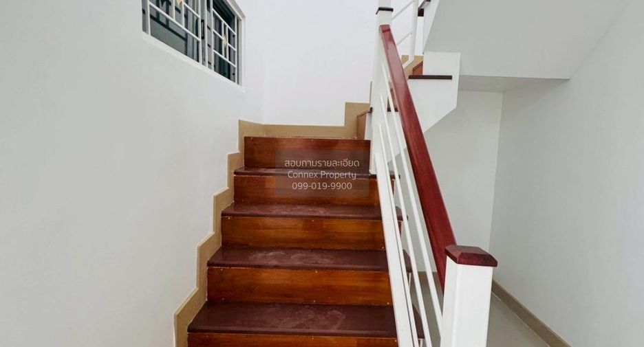 For sale 5 bedrooms townhouse in Bang Bua Thong, Nonthaburi