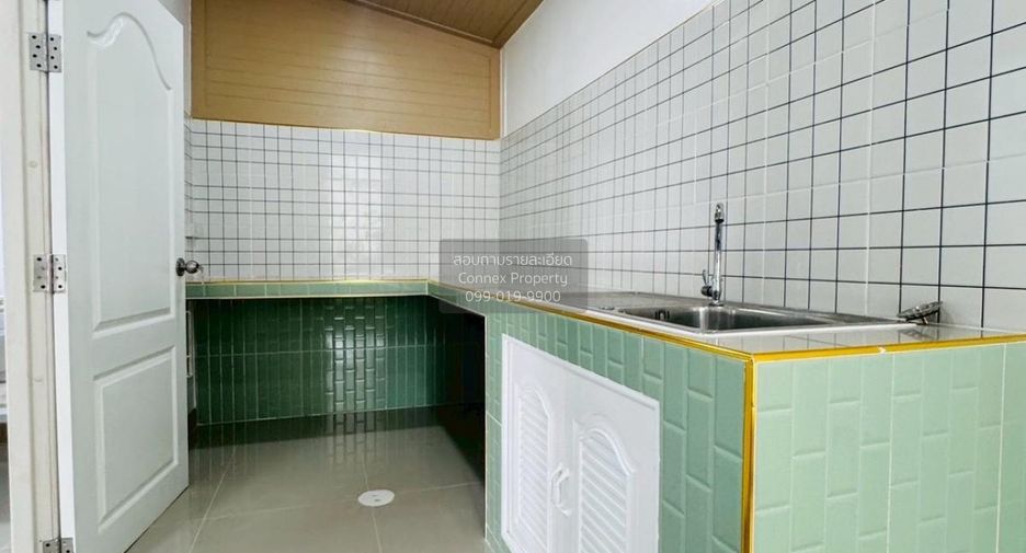 For sale 5 bedrooms townhouse in Bang Bua Thong, Nonthaburi