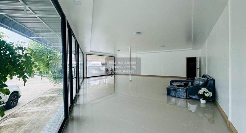 For sale 5 bedrooms townhouse in Bang Bua Thong, Nonthaburi