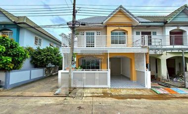 Casa adosada en venta de 5 habitaciones en Bang Bua Thong, Nonthaburi