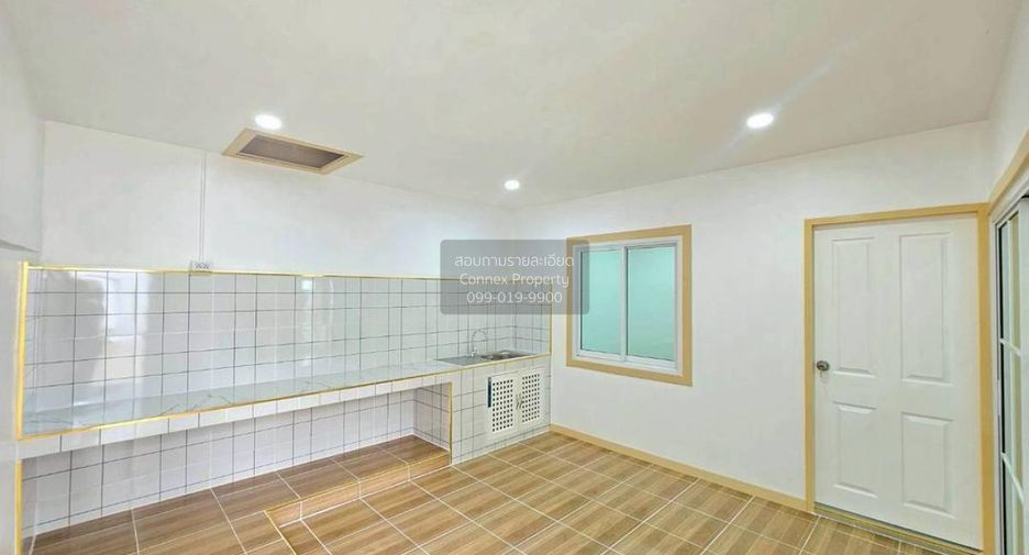Casa adosada en venta de 5 habitaciones en Bang Bua Thong, Nonthaburi