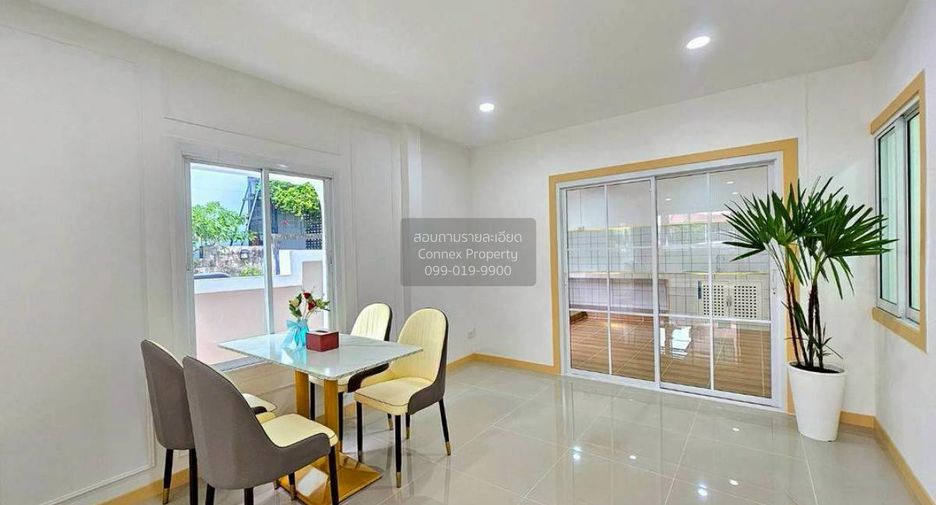 Casa adosada en venta de 5 habitaciones en Bang Bua Thong, Nonthaburi