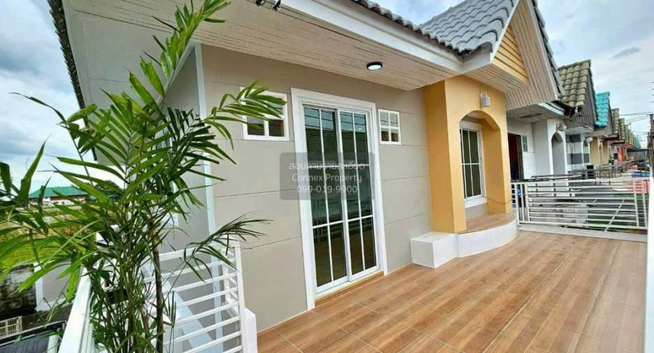 Casa adosada en venta de 5 habitaciones en Bang Bua Thong, Nonthaburi