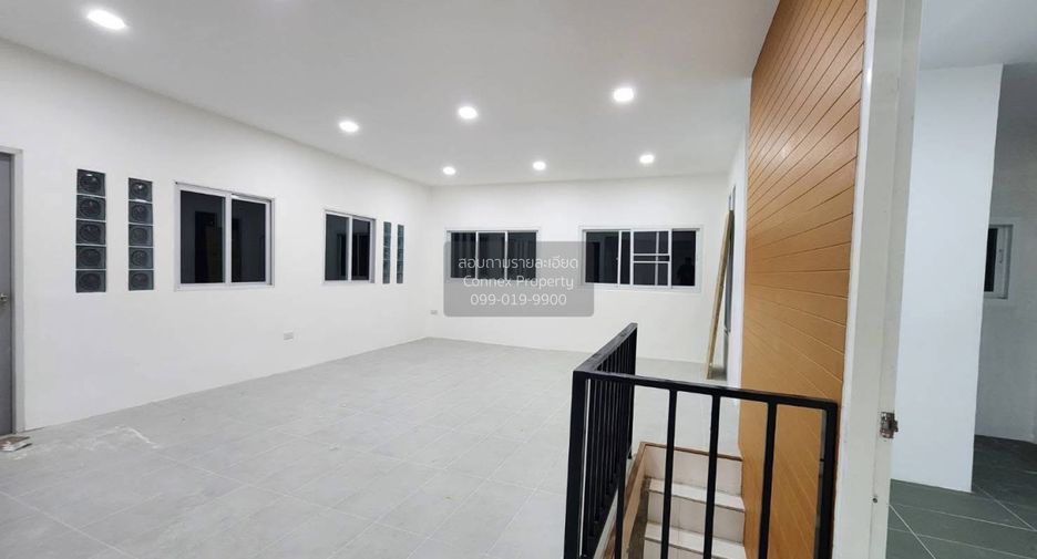 Casa adosada en venta de 6 habitaciones en Bang Kapi, Bangkok