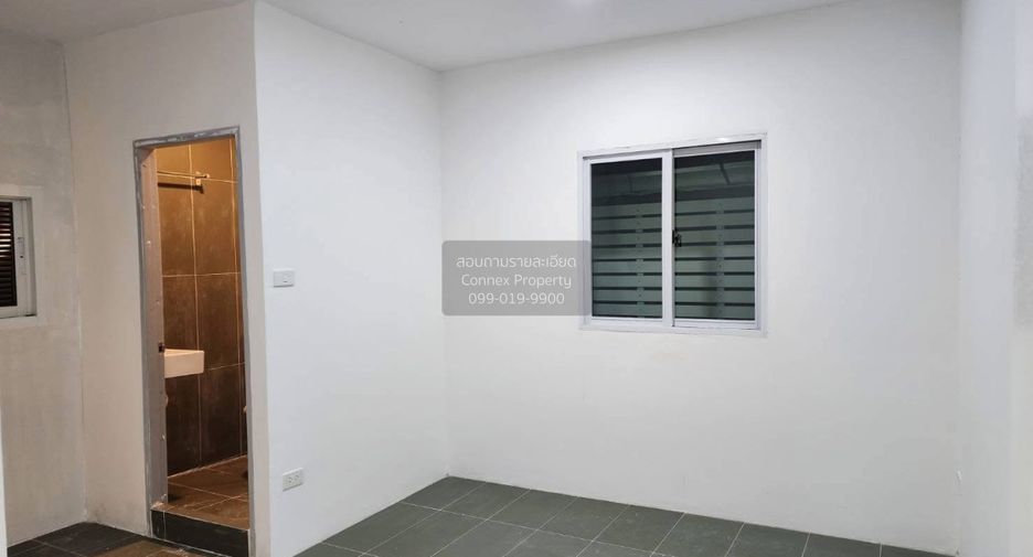 Casa adosada en venta de 6 habitaciones en Bang Kapi, Bangkok