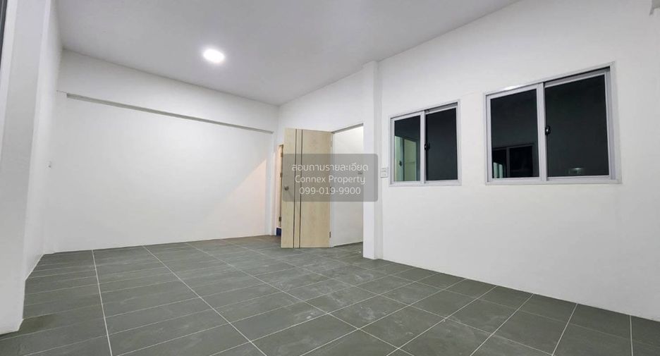 Casa adosada en venta de 6 habitaciones en Bang Kapi, Bangkok