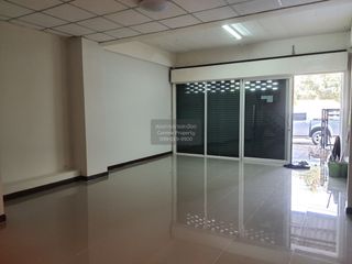 Casa adosada en venta de 4 habitaciones en Bang Bua Thong, Nonthaburi