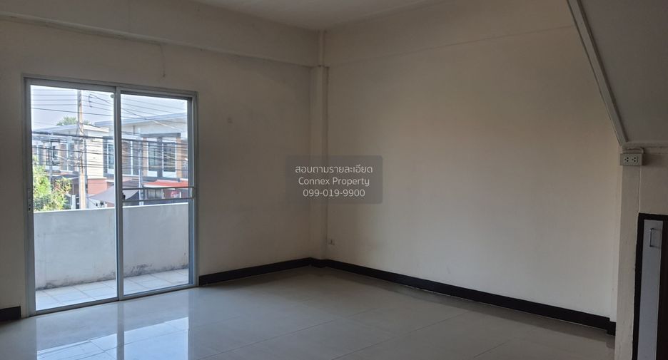 Casa adosada en venta de 4 habitaciones en Bang Bua Thong, Nonthaburi