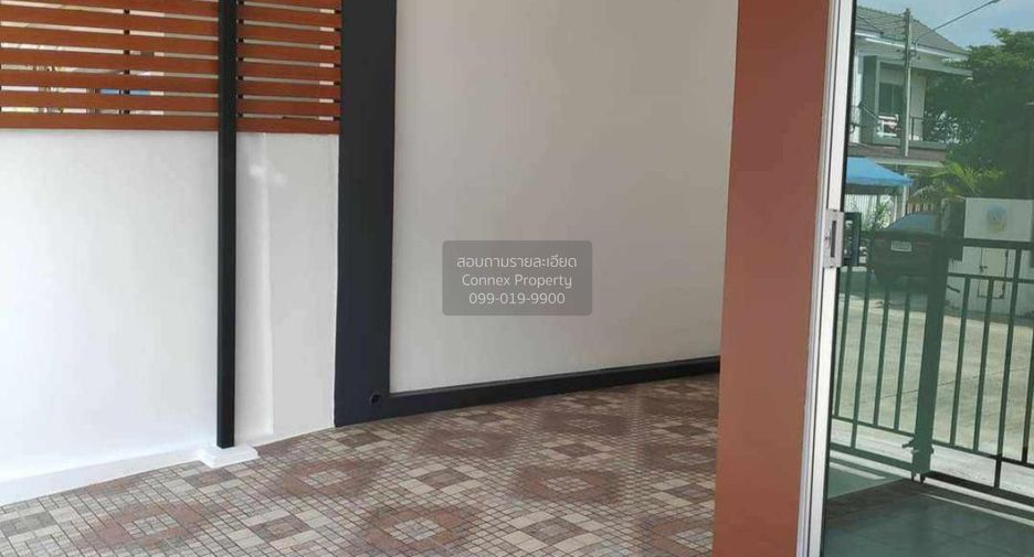 For sale 3 ベッドルーム townhouse in Mueang Samut Songkhram, Samut Songkhram